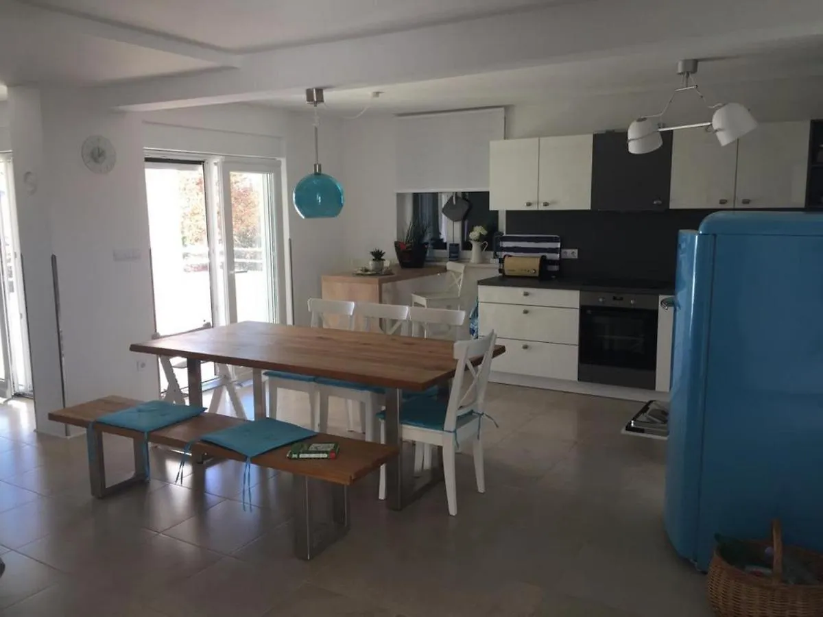 Apartment Tina Malinska