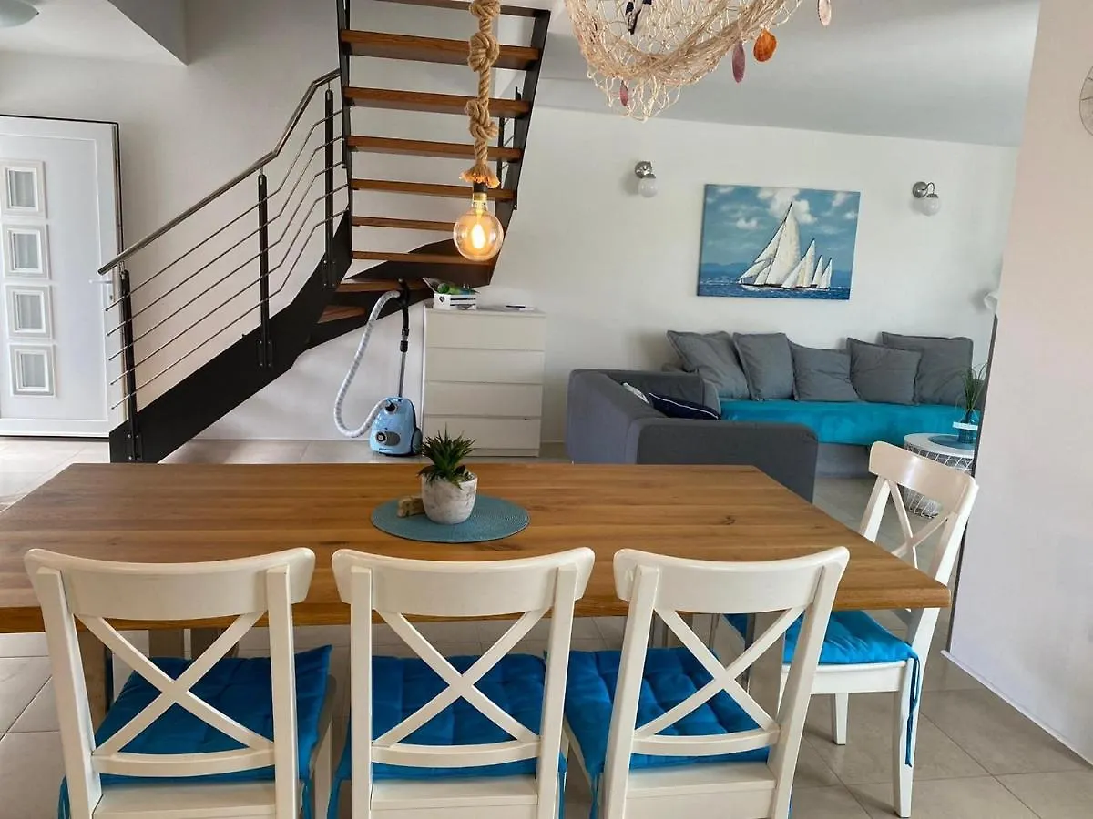Apartment Tina Malinska