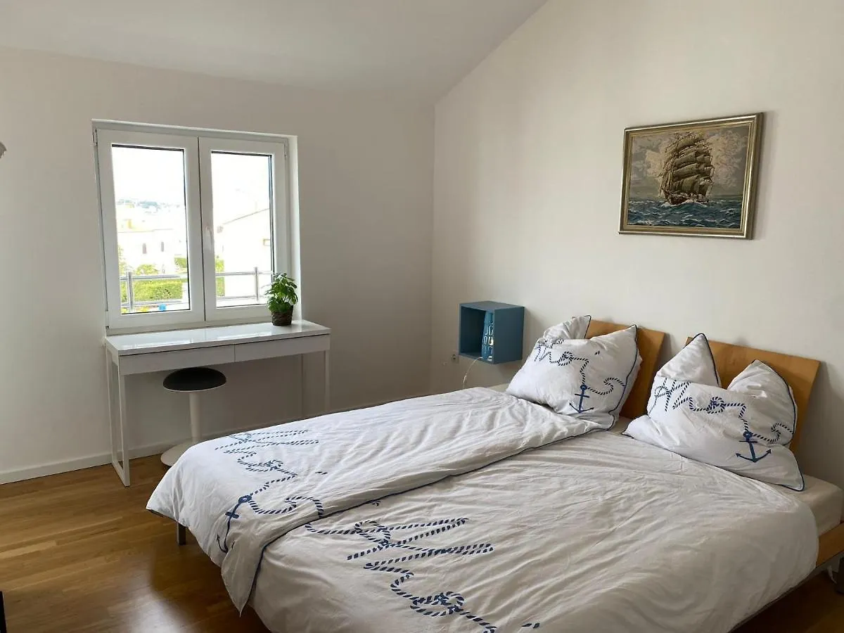 Apartment Tina Malinska 0*,